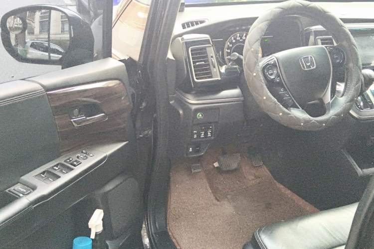 Used Honda Elysion 2016 2.4L Style Edition