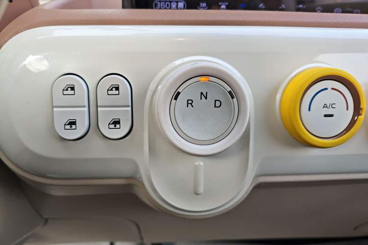 Used Bestune Pony 2026 Model 222km Cute Horse Plus Gear Lever