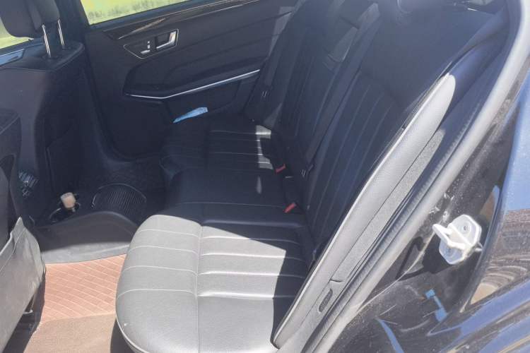 Used Mercedes-Benz E-Class 2015 Facelift E 200 L