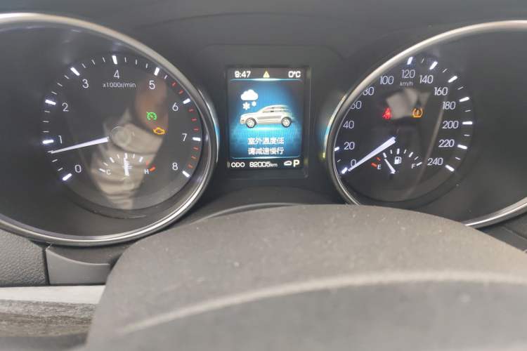 Used Haval H8 2015 2.0T Two-Wheel Drive Comfort Version
