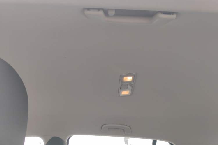 Used Volkswagen Golf 2018 1.6L Automatic Fashion Model