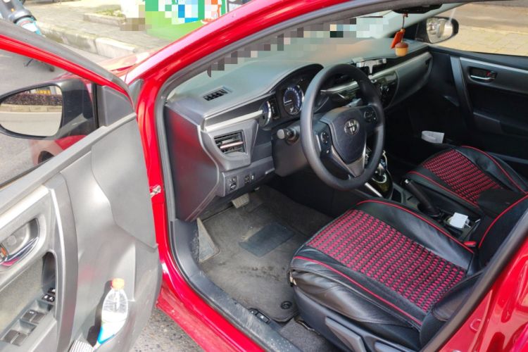 Used Toyota Levin 2016 Dual-Engine 1.8H GS E-CVT Elite Model with Sunroof Driver Seat