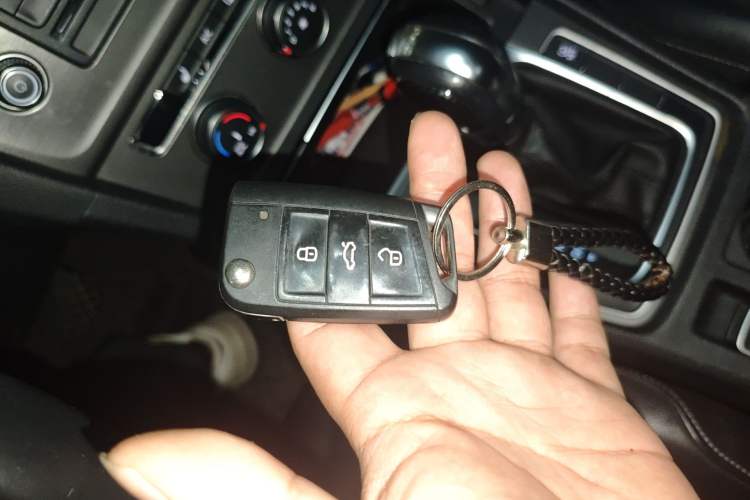 Used Volkswagen Golf 2015 1.4TSI Automatic Luxury Model Vehicle Key