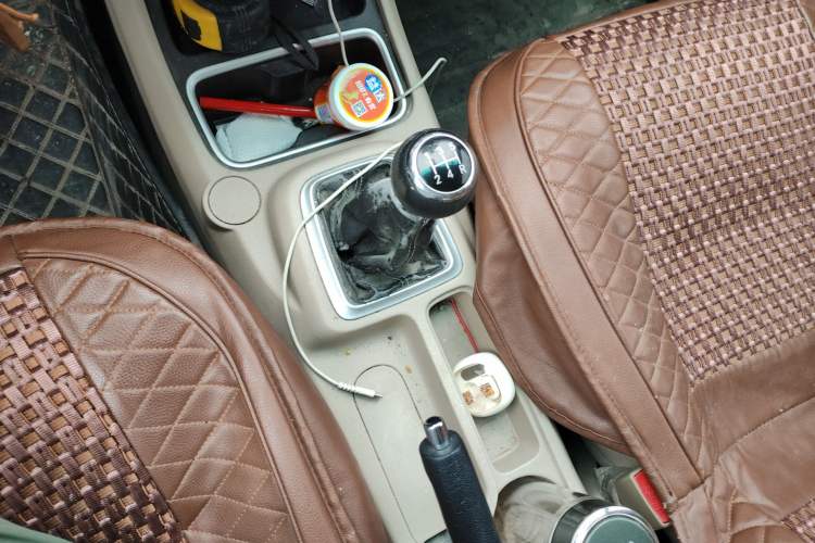 Used Jinbei 750 2015 1.5L Comfort Model
