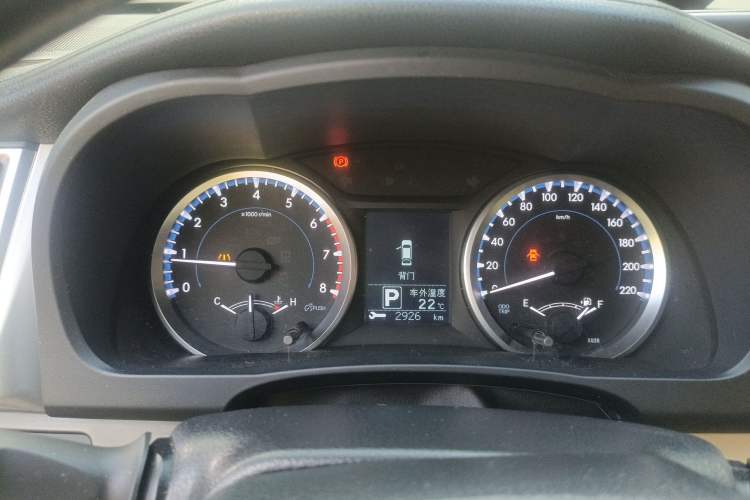 Used Toyota Highlander 2018 2.0T Two-Wheel Drive Elite Version 5 Seats China VI Standard