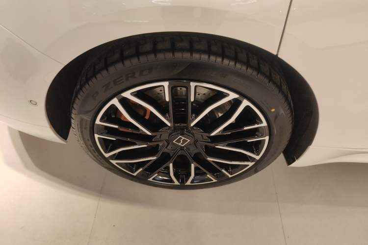 Used Zeekr 001 2025 YOU Edition 100 kWh All-Wheel Drive Exterior 5