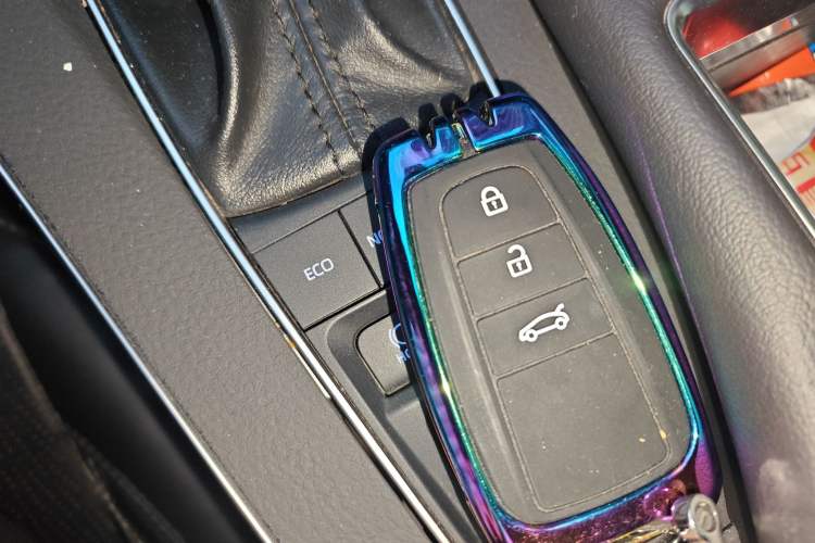 Used Toyota Avalon 2019 2.5L Touring Premium Version China VI Standard
