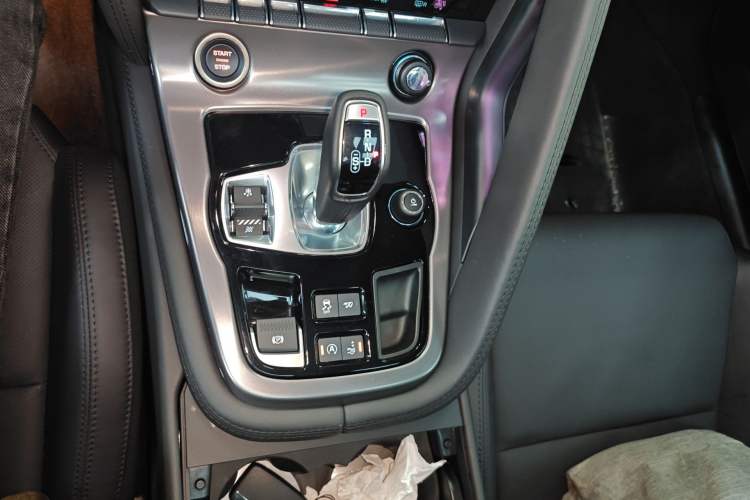 Used Jaguar F-TYPE 2024 P300 75th Anniversary Limited-Edition Hardtop Version
