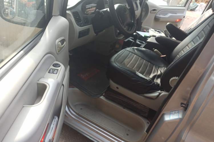 Used JAC Group Refine 2011 2.4L Colorful Journey Gasoline Standard Edition HFC4GA1-C
