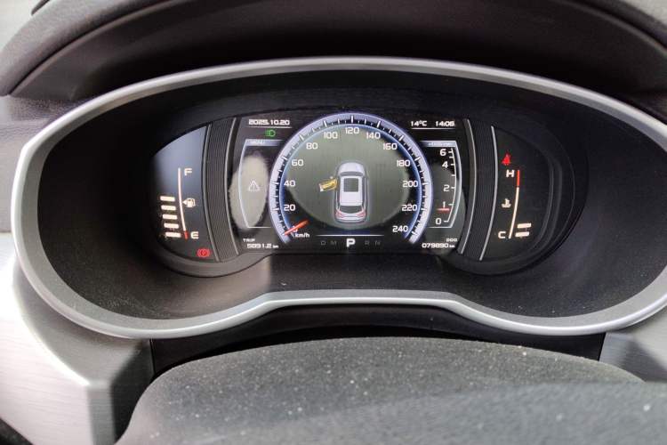 Used Geely Auto Emgrand X7 Sport 2016 1.8TD Automatic ZhiZun Version
