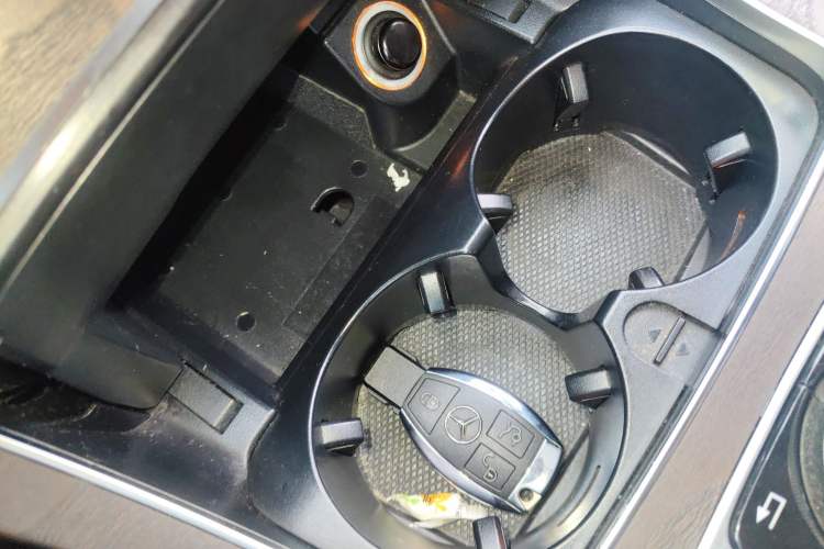 Used Mercedes-Benz GLC 2016 GLC 300 4MATIC Dynamic Model Vehicle Key