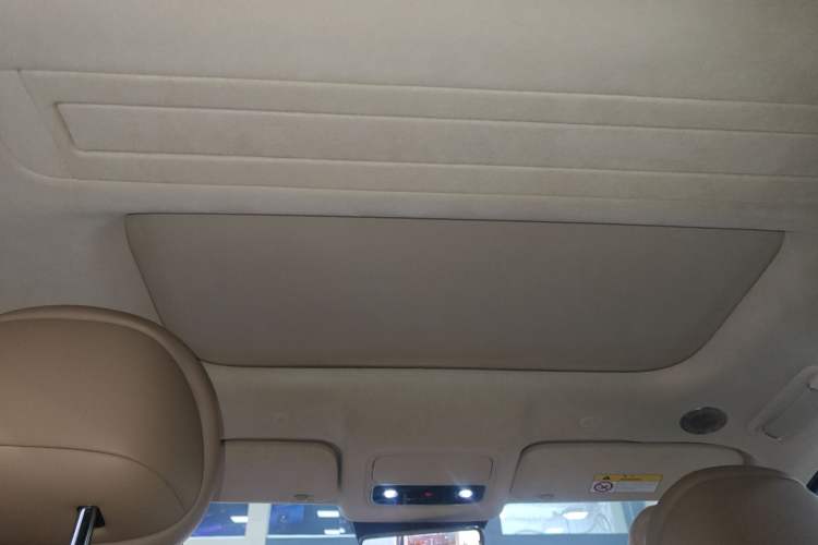 Used Hima AITO M9 2025 Extended-Range Ultra Version 52 kWh 6-Seater Headliner