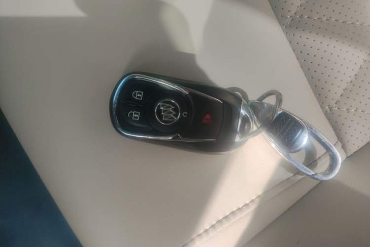 Used Buick GL8 2018 ES 28T Comfort Model China VI Standard