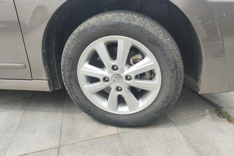 Used Nissan Sylphy 2016 Classic 1.6XE Manual Leading Edition Right Front Wheel Hub