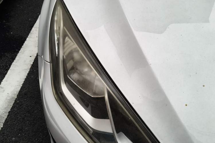 Used Ford Escort 2015 1.5L Automatic Fashion Model
