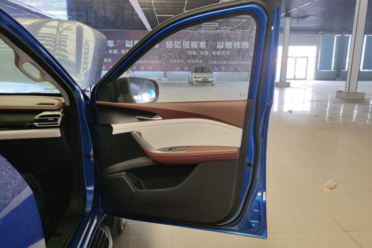 Used SAIC MAXUS Xingji 2023 Starry H 2.0T Automatic Diesel Dual-Turbo All-Wheel Drive Luxury Edition Long Wheelbase