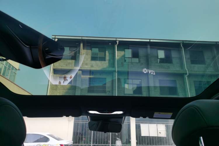 Used CHANGAN NEVO A07 2025 Blue Whale Range-Extending Model 140 Elite Version
