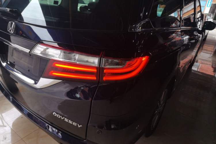 Used Honda Odyssey 2018 2.4L Luxury Edition
