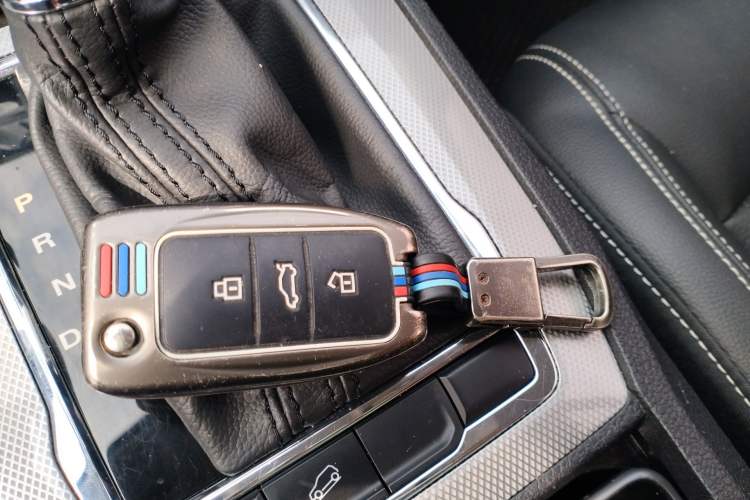 Used Roewe RX5 2018 20T Two-Wheel Drive Automatic Flagship Edition