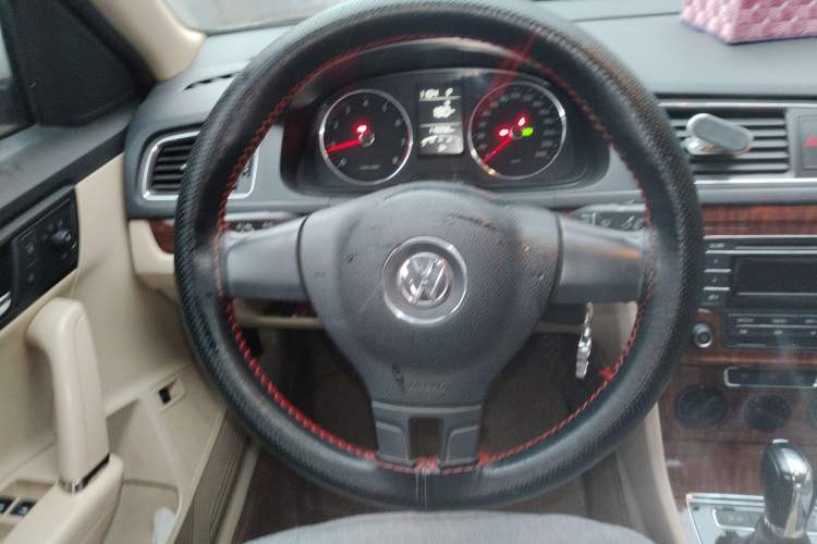 Used Volkswagen Lavida 2013 Restyled Classic 1.6L Automatic Comfort Edition