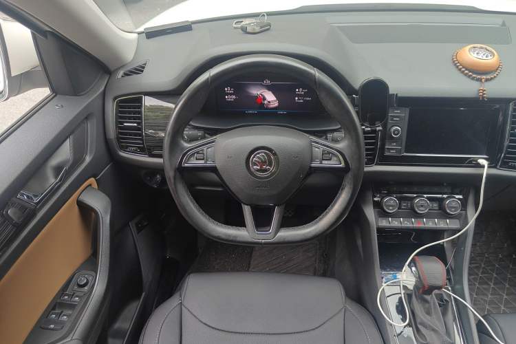 Used Skoda Kodiaq GT 2019 TSI330 Two-Wheel-Drive Luxury Edition China VI Standard Steering Wheel