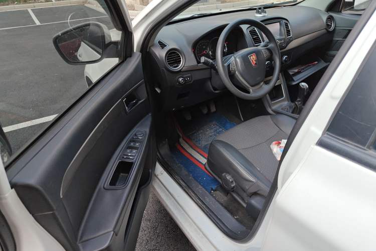 Used Roewe 350 2014 1.5L Manual Swift Edition
