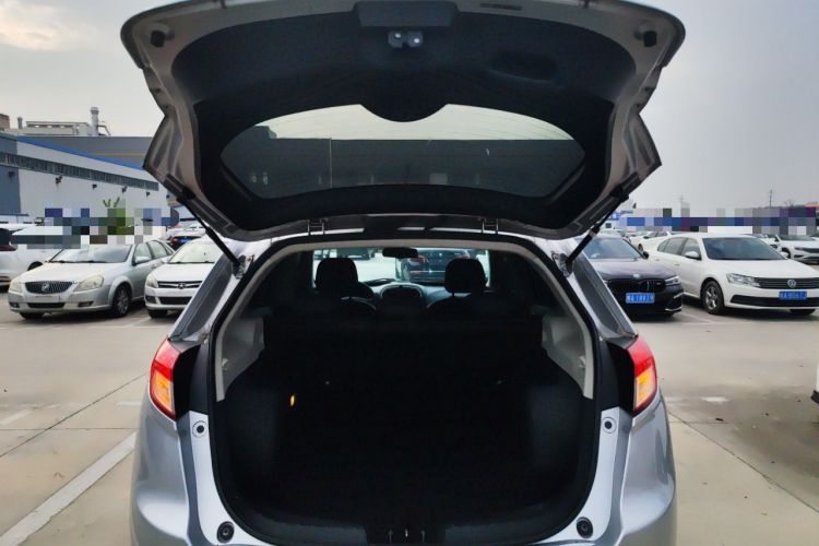 Used GAC Trumpchi GS5 2014 2.0L Automatic Two-Wheel Drive Deluxe Edition Trunk