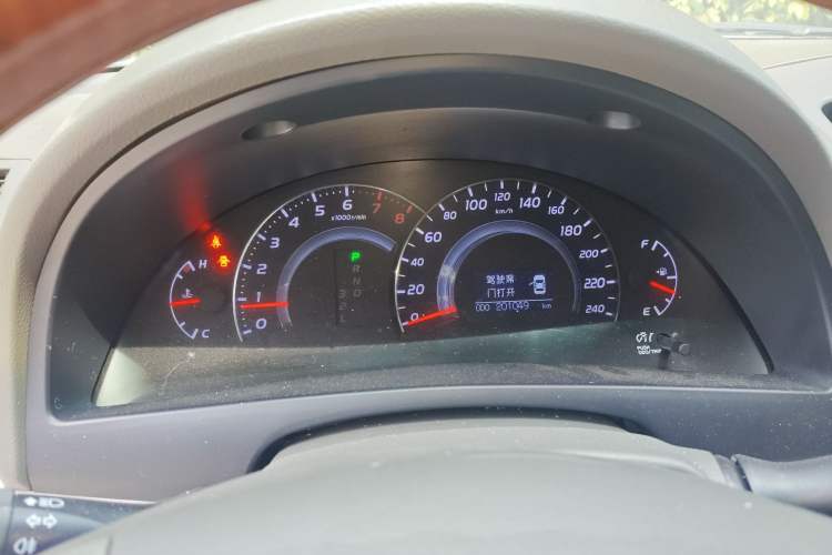 Used Toyota Camry 2013 200G Classic Luxury Edition