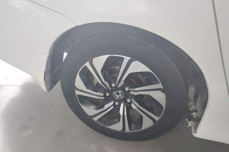 Used Honda Crider 2016 1.8L CVT Luxury Edition
