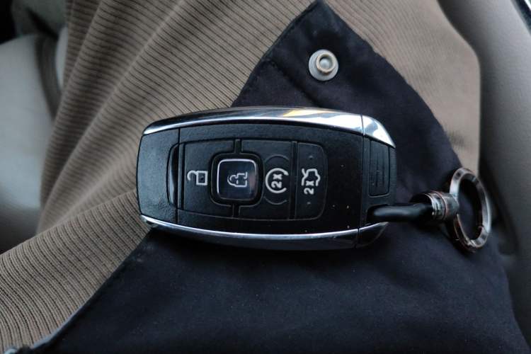 Used Lincoln Continental 2017 3.0T Four-Wheel Drive Prestige Edition Vehicle Key