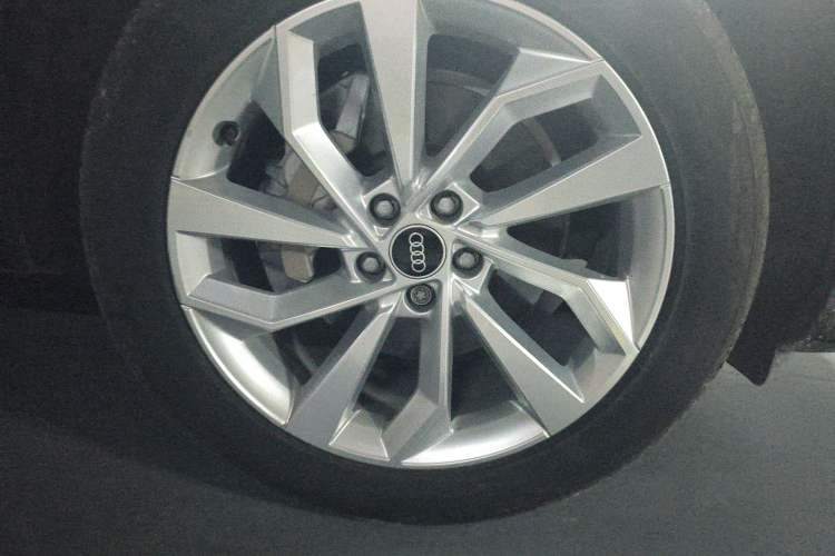 Used Audi Q5L 2022 40T Luxury Dynamic Model