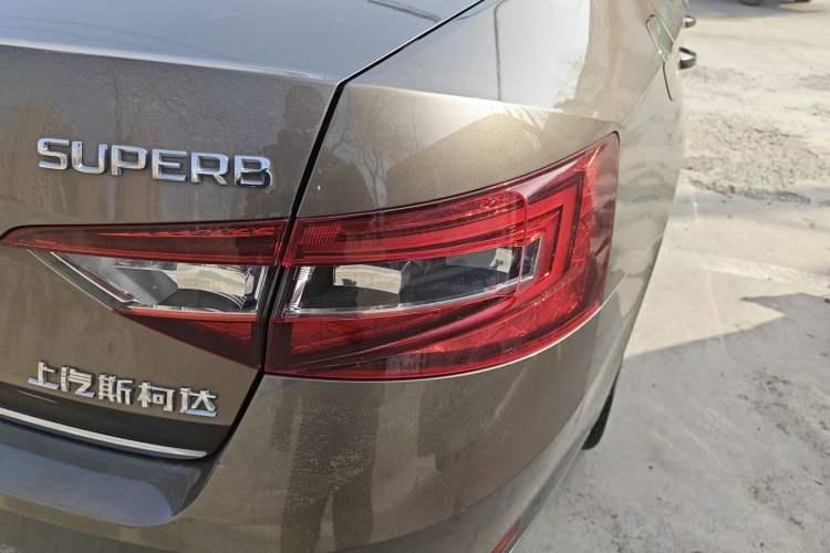 Used Skoda Superb 2016 TSI330 DSG Smart Drive Edition