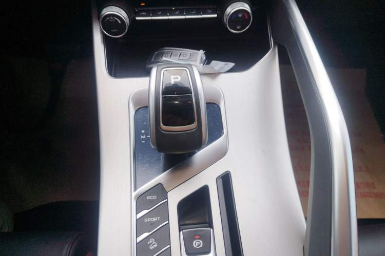 Used Geely Auto Coolray 2020 Facelift 240T DCT Hunter