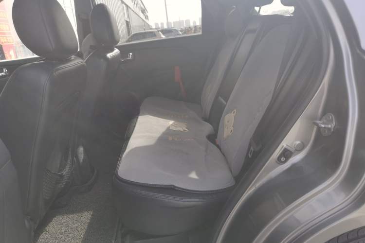 Used Kia Sportage 2011 2.0L Manual Two-Wheel-Drive GLS Left Rear Seat
