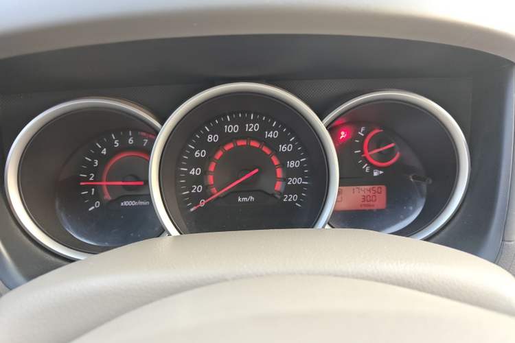 Used Nissan Sylphy 2009 1.6XL Automatic Luxury Sunroof Edition Instrument Cluster