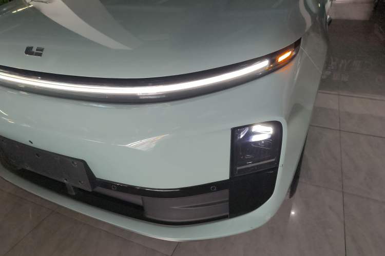 Used Li Auto L6 2025 Pro Smart Refresh Edition
