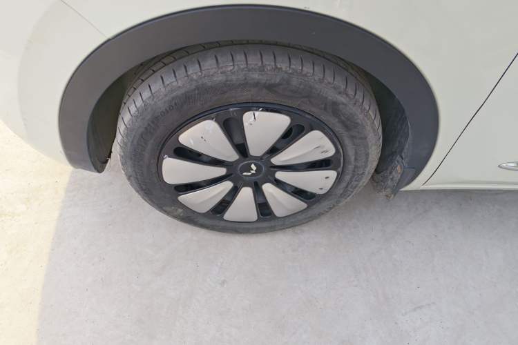 Used Wuling Bingo 2023 333 km Lingxi Connected+ Version