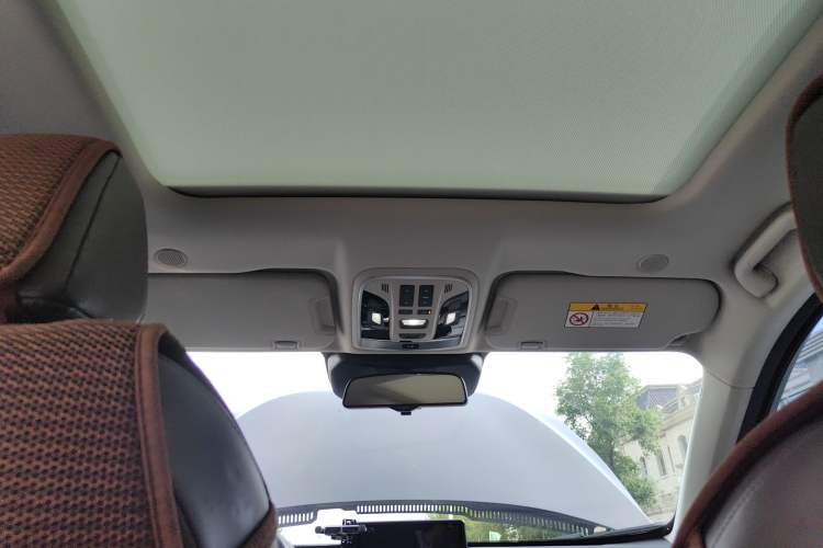 Used Wey VV7 2019 Upgraded Model 2.0T Ultra-Luxury Version China VI Standard
