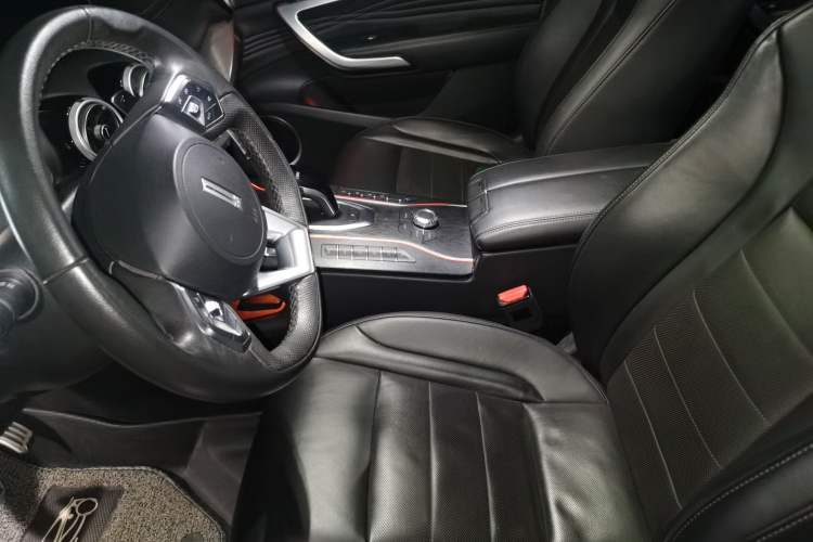 Used Wey VV7 2019 Upgraded Model 2.0T Flagship Version China VI