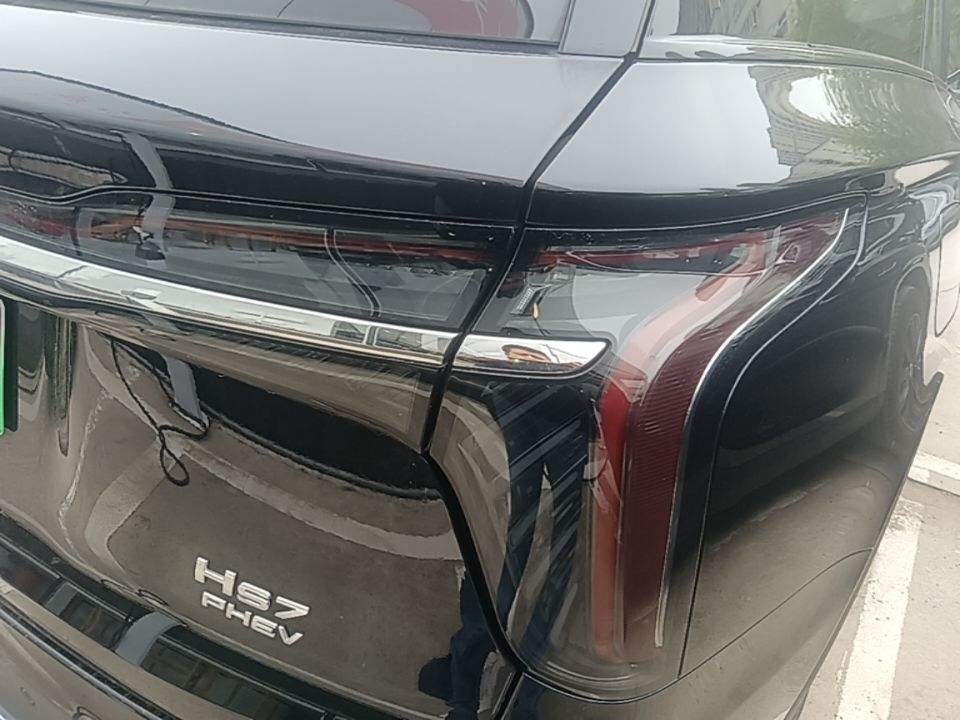 Hongqi HS7 PHEV 2024 2.0T PHEV Four-Wheel Drive Flagship Edition 6 Seats — снимка 9