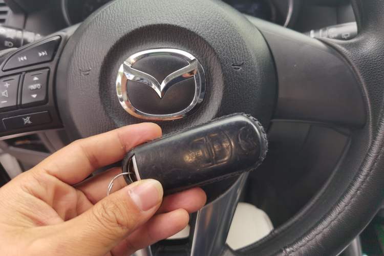 Used Mazda CX-5 2013 2.0L Automatic Two-Wheel Drive Comfort Version Vehicle Key