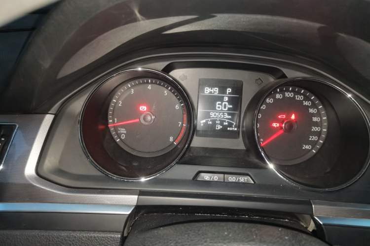 Used Volkswagen Bora 2016 1.6L Automatic Fashion Model