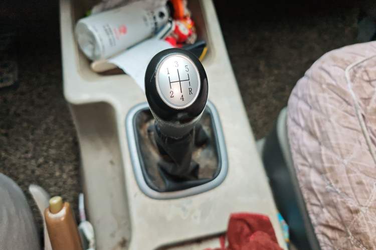 Used FORTHING Lingzhi 2016 M3L 1.6L 7-Seater Standard Model
