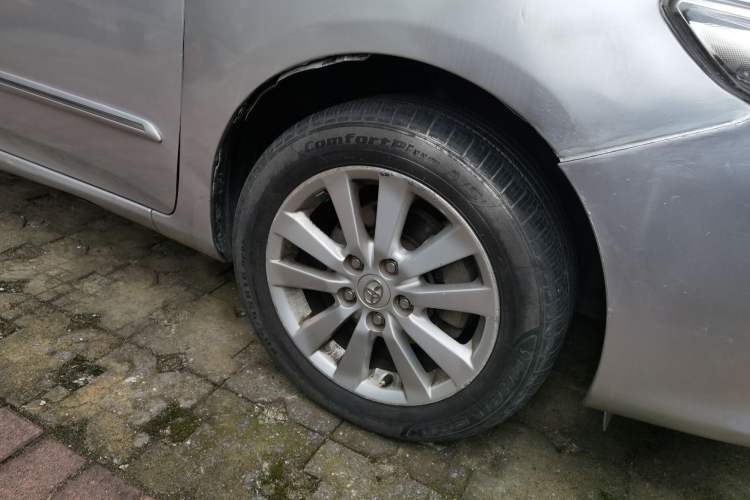 Used Toyota Corolla 2009 1.8L Automatic GLX-i Special Commemorative Edition Right Front Wheel Hub