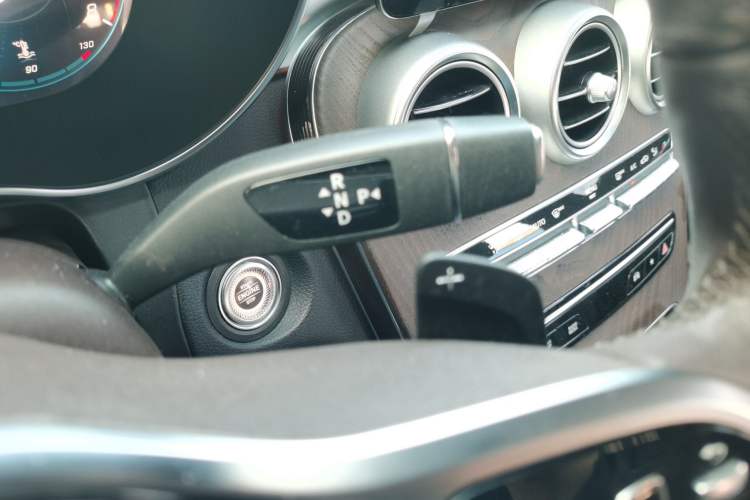 Used Mercedes-Benz GLC 2021 GLC 260 L 4MATIC Luxury Model Gear Lever