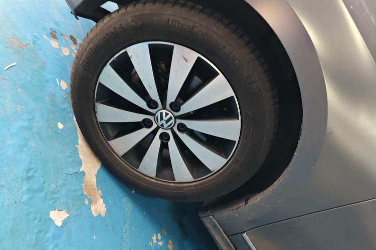 Used Volkswagen Sagitar 2017 230TSI Automatic Comfort Version