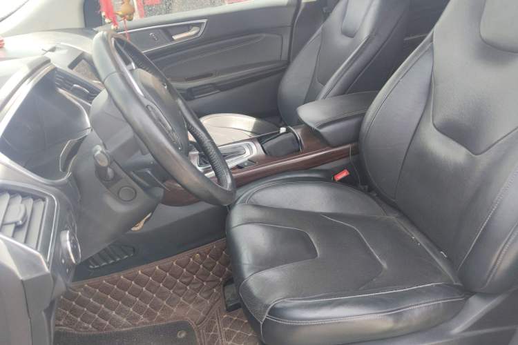 Used Ford Edge 2017 EcoBoost 245 Four-Wheel-Drive Flagship 7-Seater
