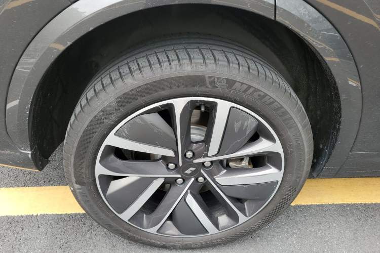 Used Li Auto L7 2024 Ultra Model Right Rear Wheel Hub