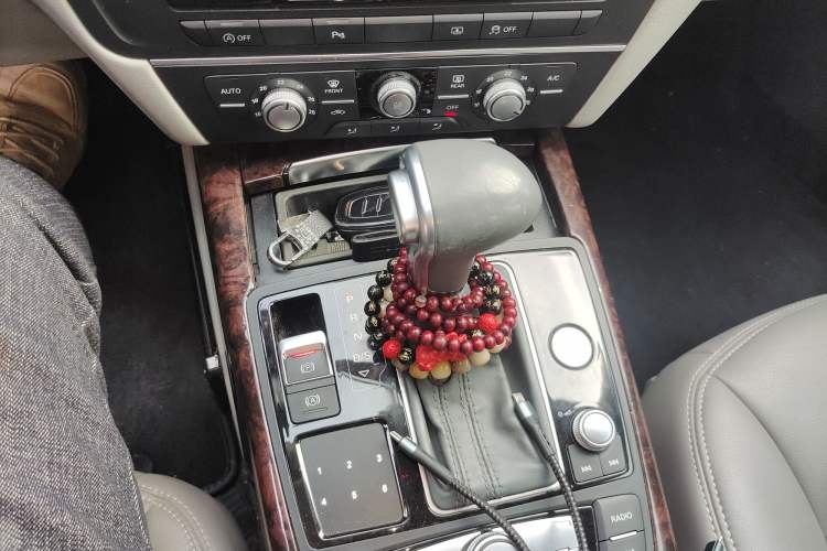 Used Audi A6L 2014 30 FSI Technology Model
