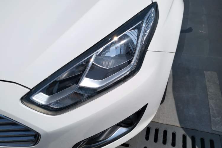 Used Ford Escort 2017 Happiness Edition 1.5L Automatic Fashion Version
